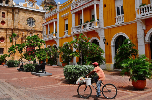 Paseo por la ciudad de Cartagena